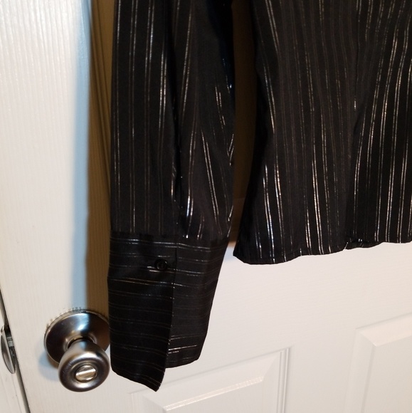 Copper Key, black and silver striped house, Sz L - Picture 3 of 5